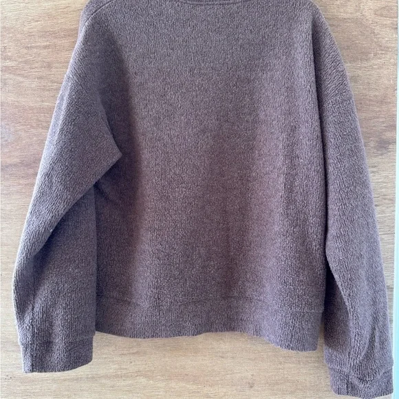 Brown Sweater with Bear Design - Picture 4 of 4